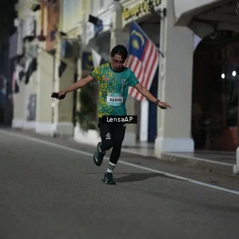 Runner Photo 5865342