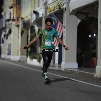 Runner Photo 5865344