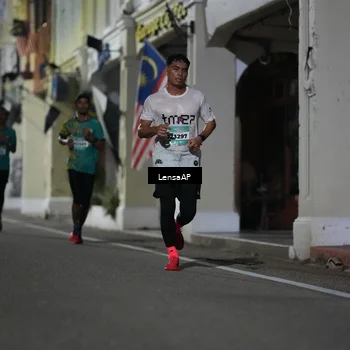 Runner Photo 5865363
