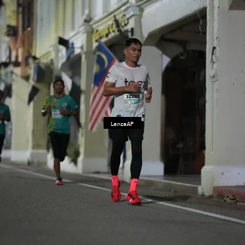 Runner Photo 5865366