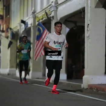 Runner Photo 5865368