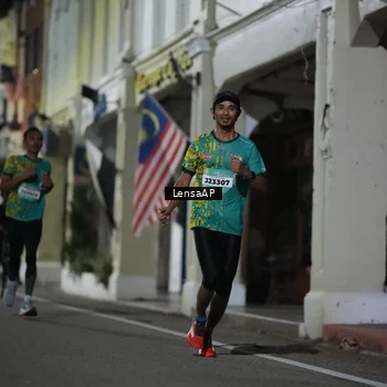 Runner Photo 5865372