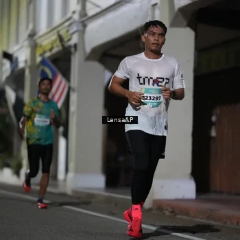 Runner Photo 5865374