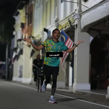 Runner Photo 5865380
