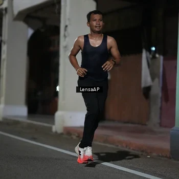Runner Photo 5865387