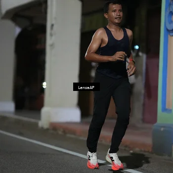 Runner Photo 5865391