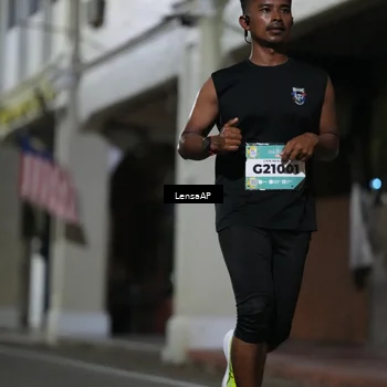 Runner Photo 5865429