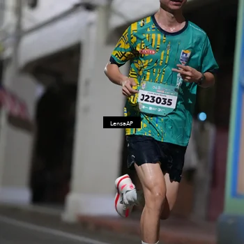 Runner Photo 5865452