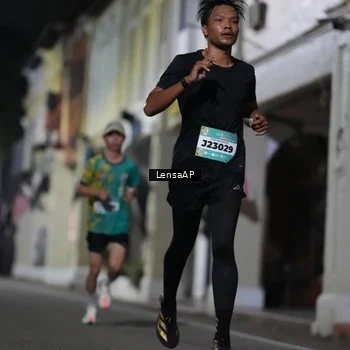 Runner Photo 5865462