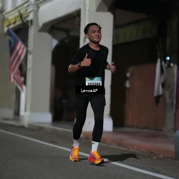Runner Photo 5865526