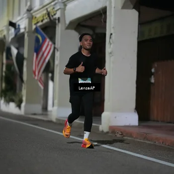 Runner Photo 5865528