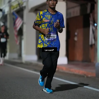 Runner Photo 5865597