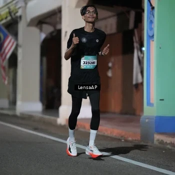 Runner Photo 5865599