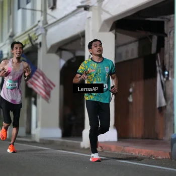 Runner Photo 5865624