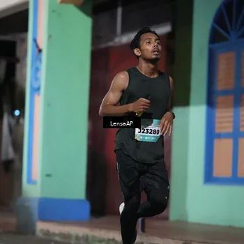 Runner Photo 5865642