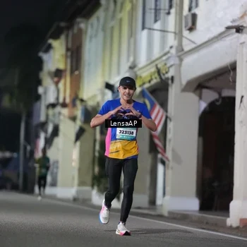 Runner Photo 5865646