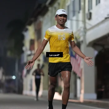 Runner Photo 5865664