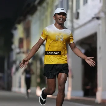 Runner Photo 5865665
