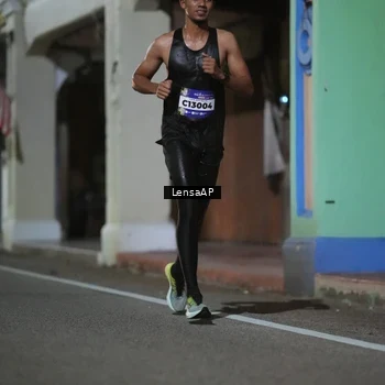 Runner Photo 5865668