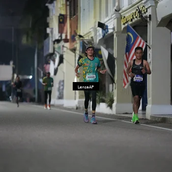 Runner Photo 5865689