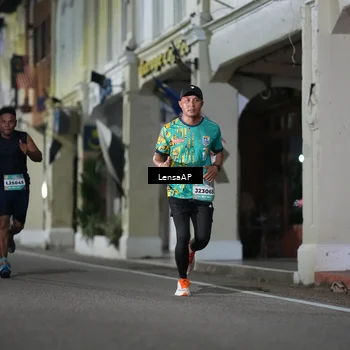 Runner Photo 5865696