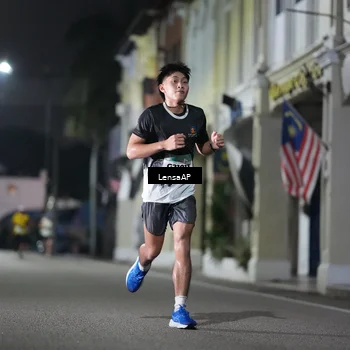 Runner Photo 5865721