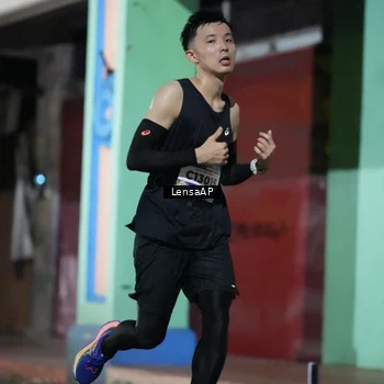 Runner Photo 5865815