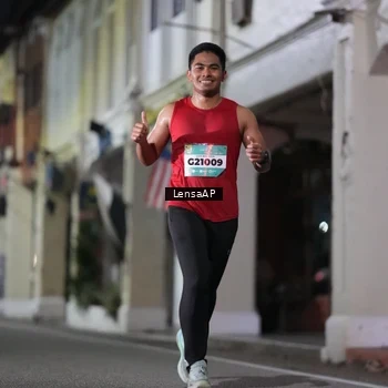 Runner Photo 5865869