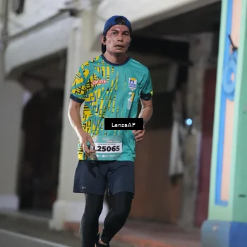 Runner Photo 5865871