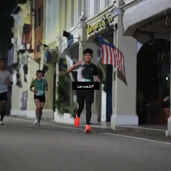 Runner Photo 5865872