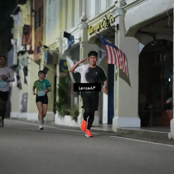 Runner Photo 5865873