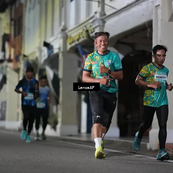 Runner Photo 5865905