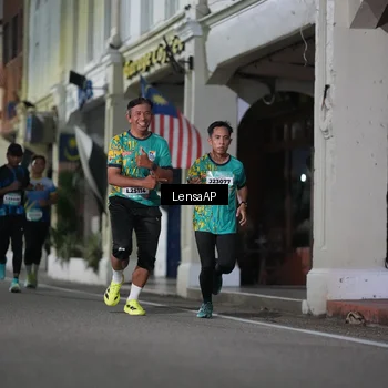 Runner Photo 5865909