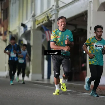 Runner Photo 5865911