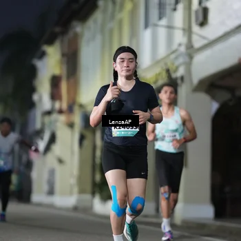 Runner Photo 5865946