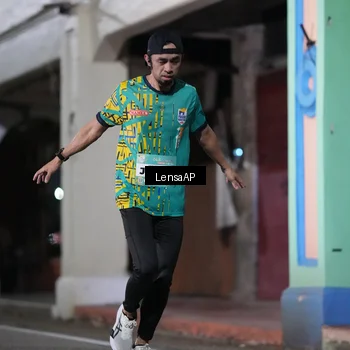Runner Photo 5866023