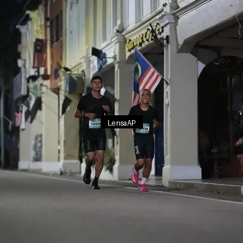 Runner Photo 5866029