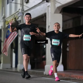 Runner Photo 5866038