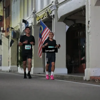 Runner Photo 5866046