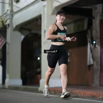 Runner Photo 5866047