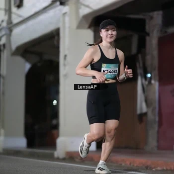 Runner Photo 5866064