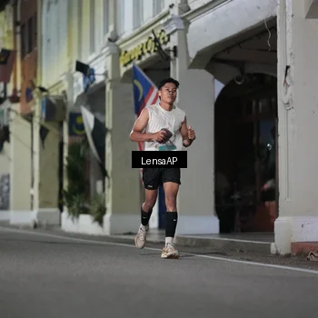 Runner Photo 5866095