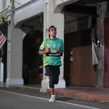 Runner Photo 5866123