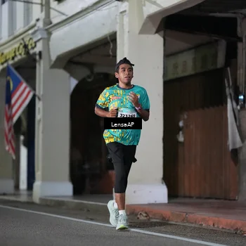 Runner Photo 5866124