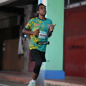 Runner Photo 5866129