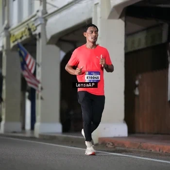 Runner Photo 5866178
