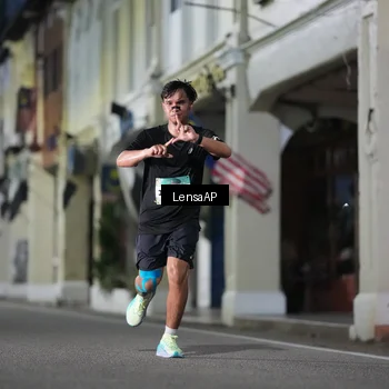 Runner Photo 5866215