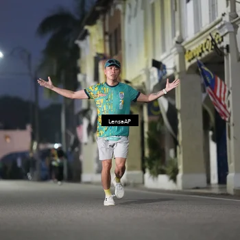 Runner Photo 5866220