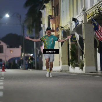 Runner Photo 5866227