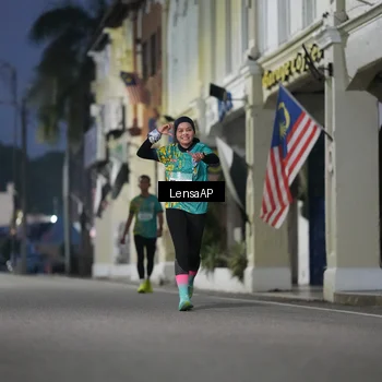 Runner Photo 5866253